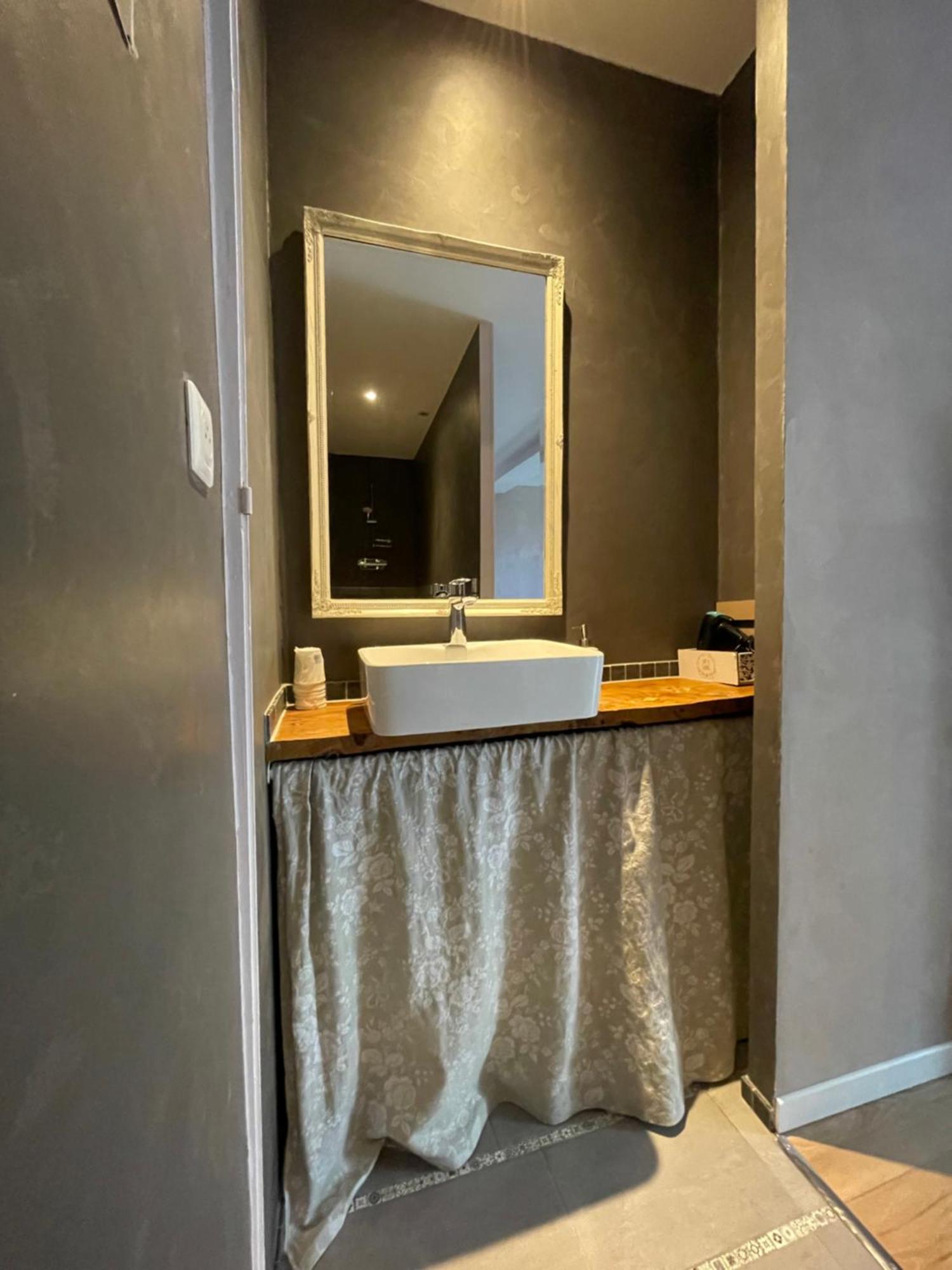 콩돔 La Boheme B&B 외부 사진